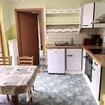 Claudia Gueldenpfennig Appartement *