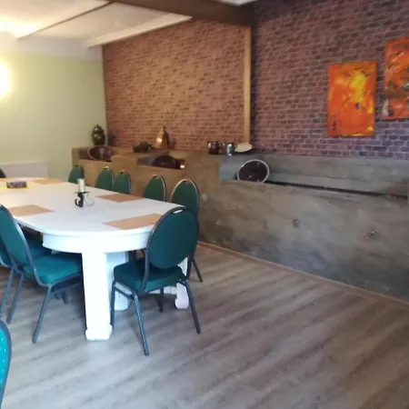 Claudia Gueldenpfennig Apartment