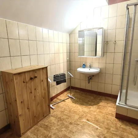Claudia Gueldenpfennig Apartment *